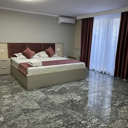 Hotel Mav