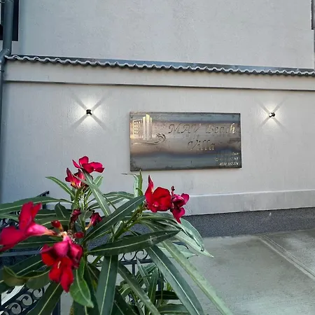 Mav 호텔 데포리노드